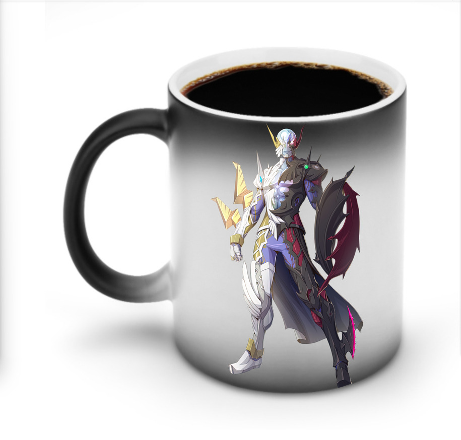 （画像用） ウルトラマン Ultraman 温度変色マグカップ