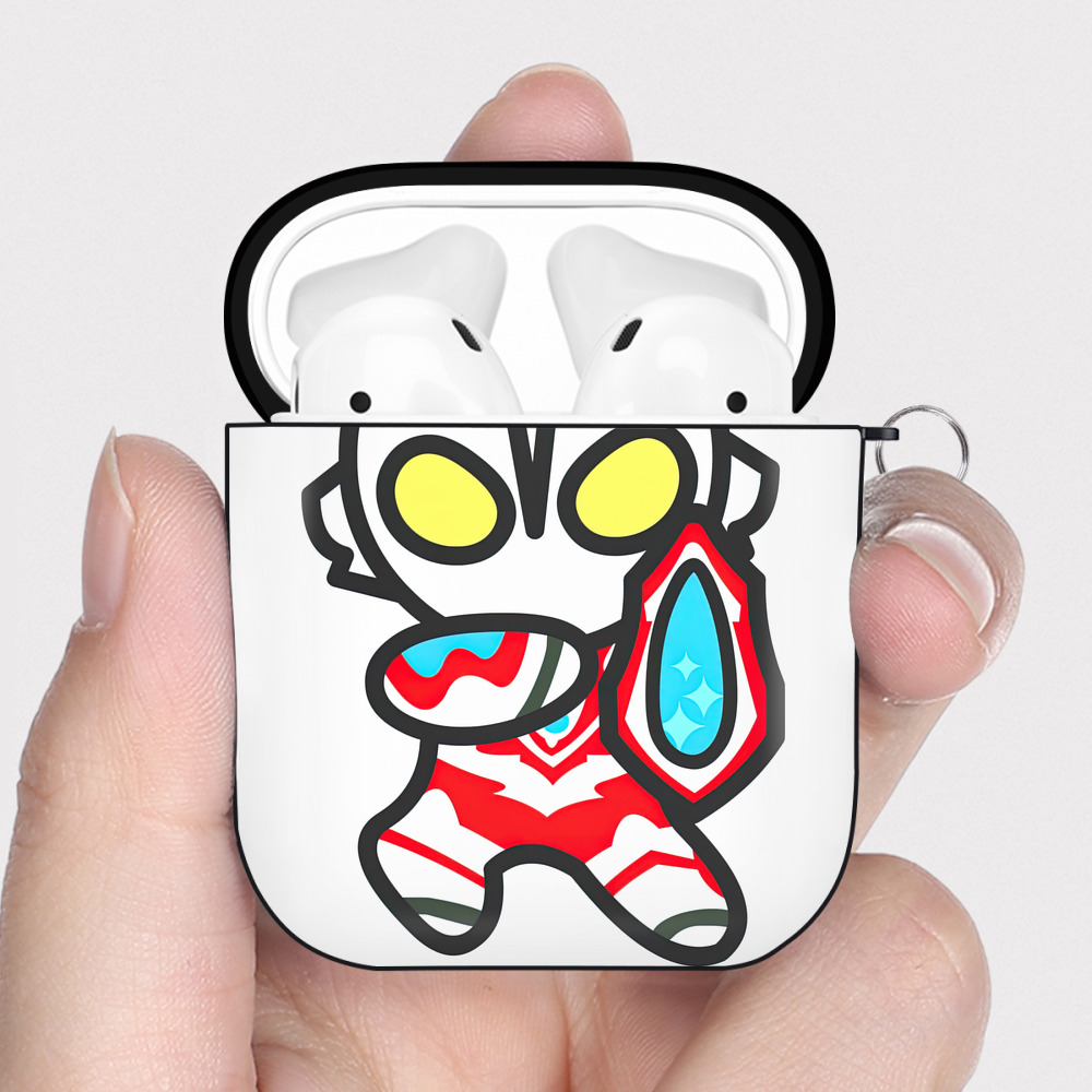 （画像用） ウルトラマン Ultraman AirPods 第2世代保護ケース ハードシェル ブラック 耐衝撃・防指紋・カラビナ付き