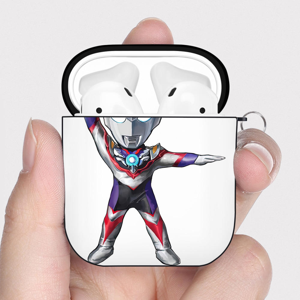 （画像用） ウルトラマン Ultraman AirPods 第2世代保護ケース ハードシェル ブラック 耐衝撃・防指紋・カラビナ付き