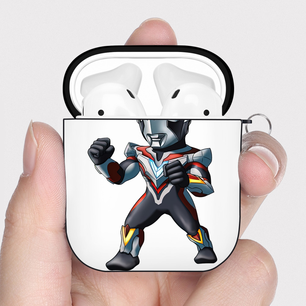 （画像用） ウルトラマン Ultraman AirPods 第2世代保護ケース ハードシェル ブラック 耐衝撃・防指紋・カラビナ付き