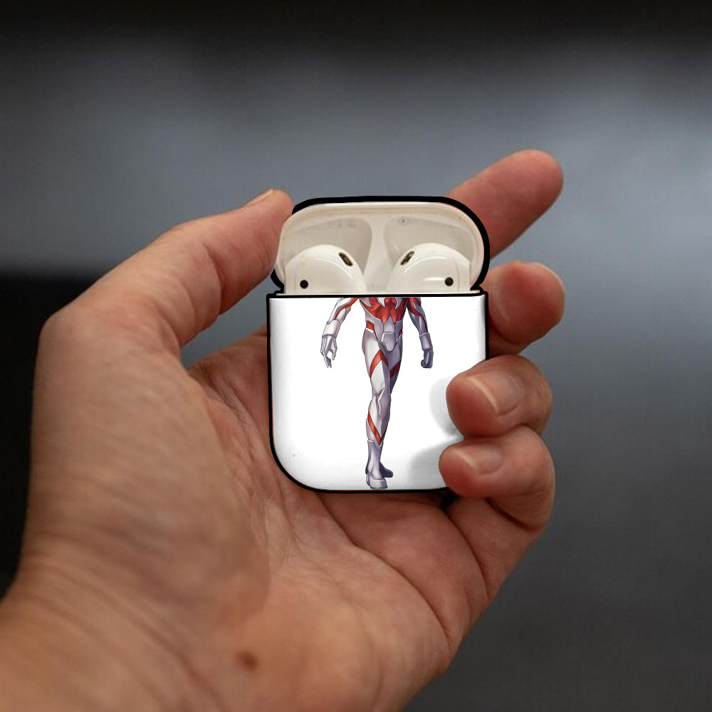 ウルトラマン Ultraman AirPods 第2世代保護ケース ハードシェル ブラック 耐衝撃・防指紋・カラビナ付き