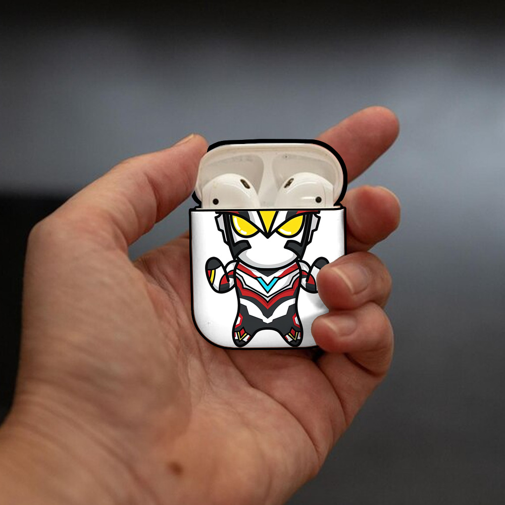 ウルトラマン Ultraman AirPods 第2世代保護ケース ハードシェル ブラック 耐衝撃・防指紋・カラビナ付き