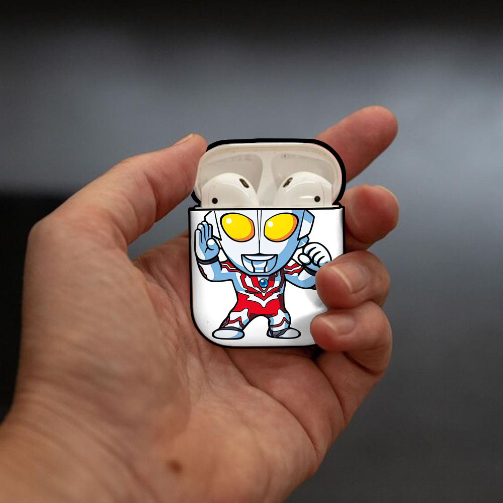 ウルトラマン Ultraman AirPods 第2世代保護ケース ハードシェル ブラック 耐衝撃・防指紋・カラビナ付き