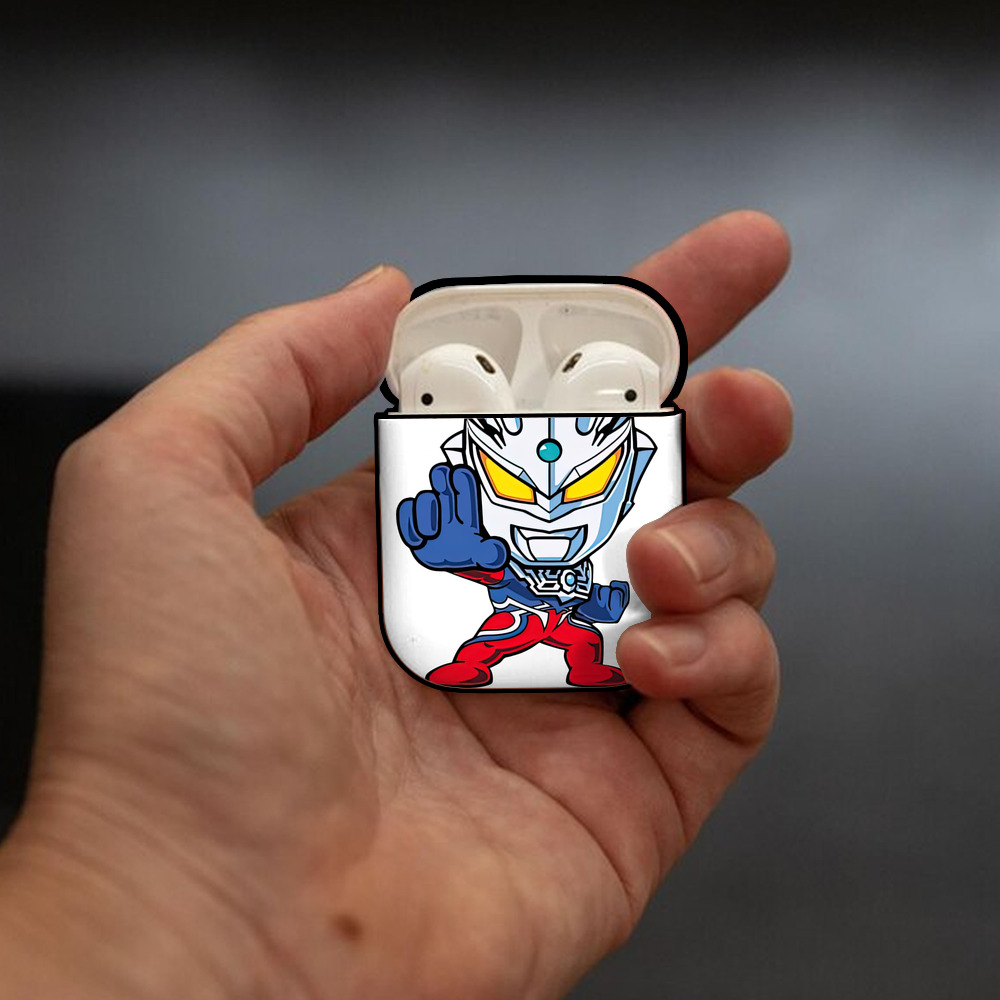ウルトラマン Ultraman AirPods 第2世代保護ケース ハードシェル ブラック 耐衝撃・防指紋・カラビナ付き