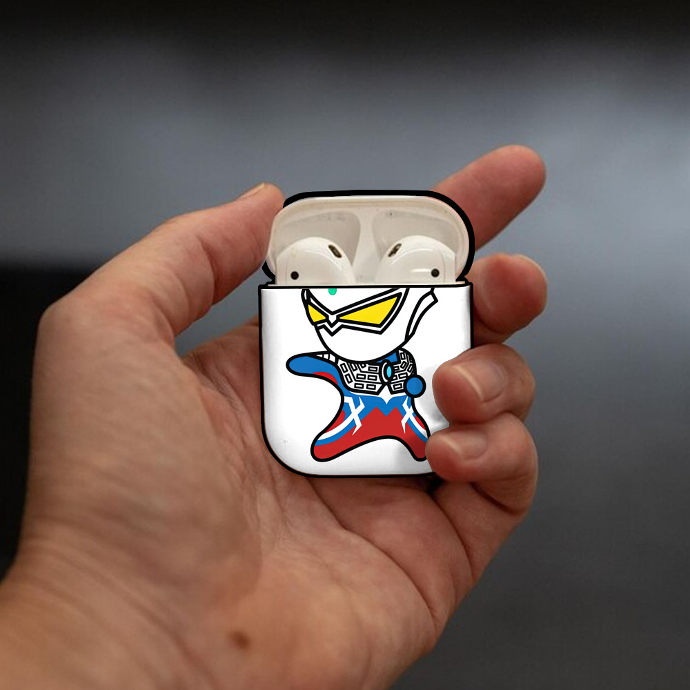 ウルトラマン Ultraman AirPods 第2世代保護ケース ハードシェル ブラック 耐衝撃・防指紋・カラビナ付き