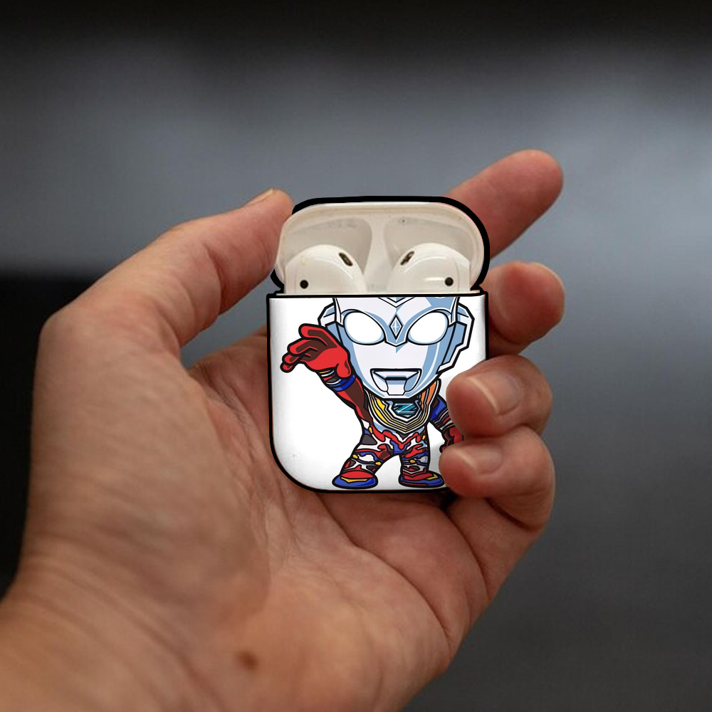 ウルトラマン Ultraman AirPods 第2世代保護ケース ハードシェル ブラック 耐衝撃・防指紋・カラビナ付き
