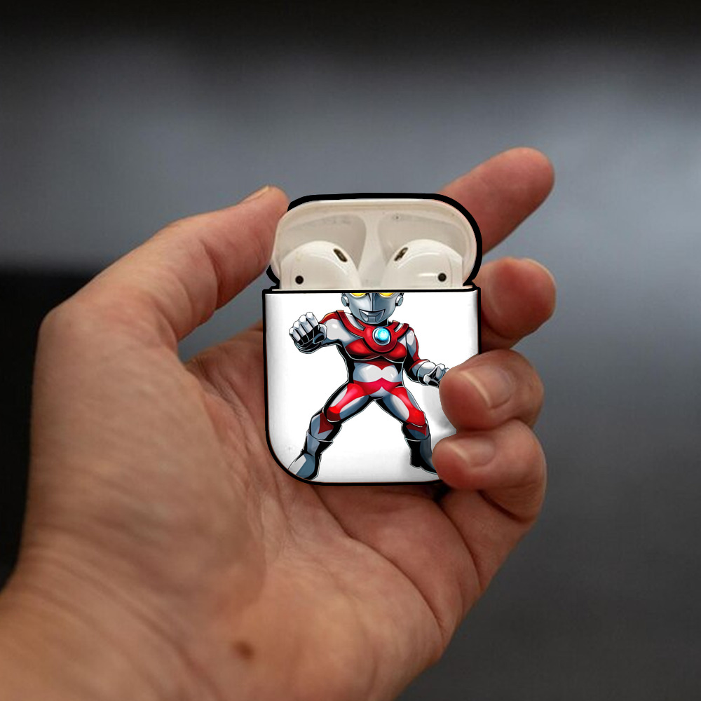ウルトラマン Ultraman AirPods 第2世代保護ケース ハードシェル ブラック 耐衝撃・防指紋・カラビナ付き