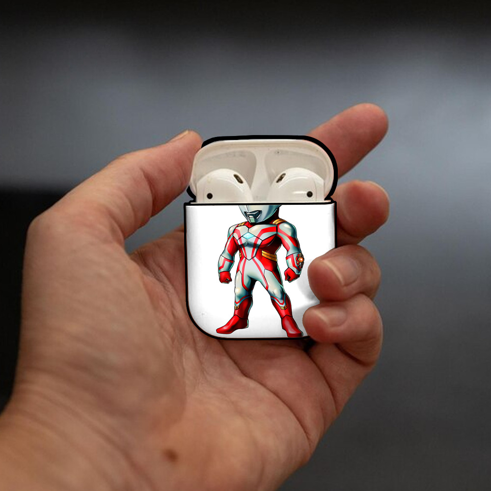 ウルトラマン Ultraman AirPods 第2世代保護ケース ハードシェル ブラック 耐衝撃・防指紋・カラビナ付き