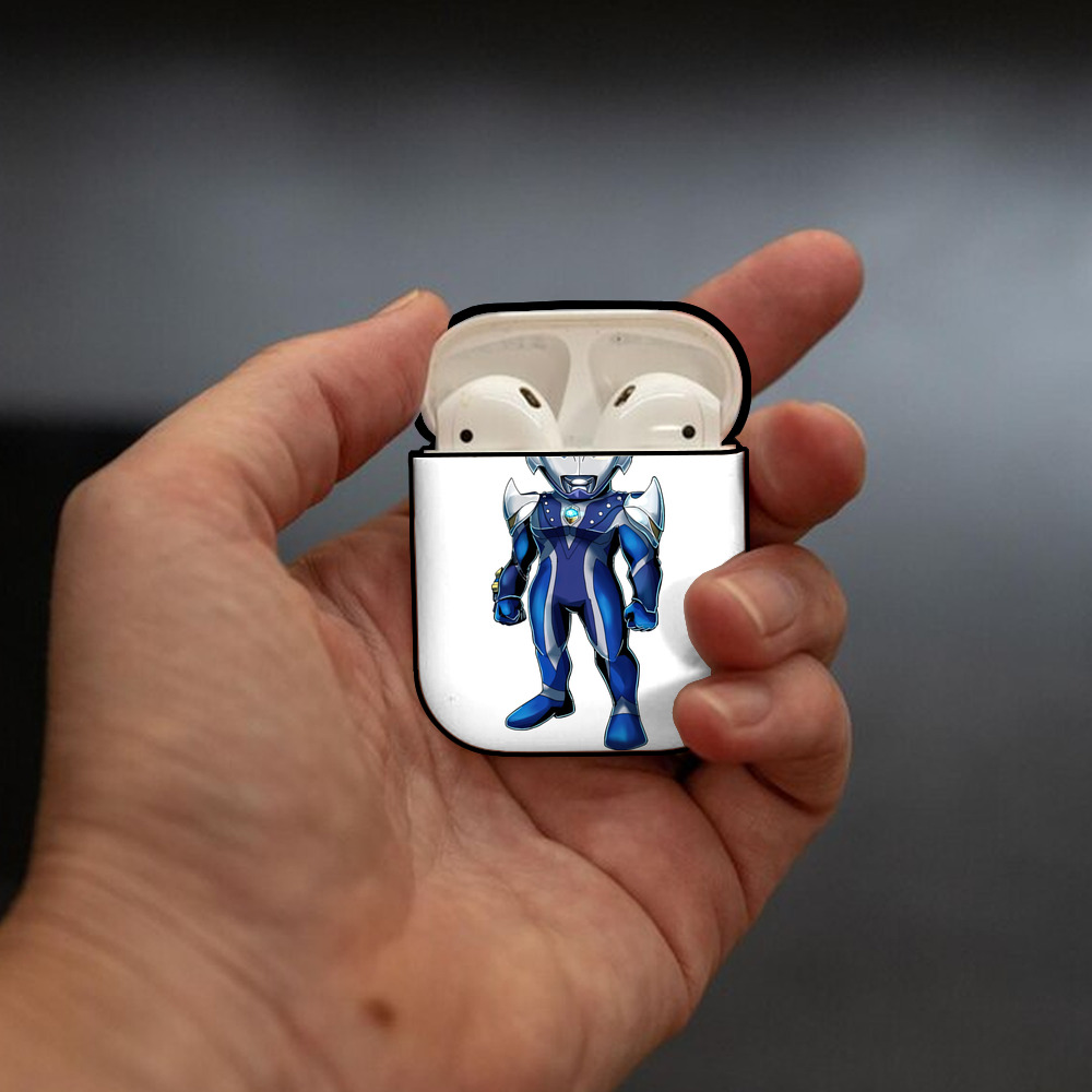 ウルトラマン Ultraman AirPods 第2世代保護ケース ハードシェル ブラック 耐衝撃・防指紋・カラビナ付き