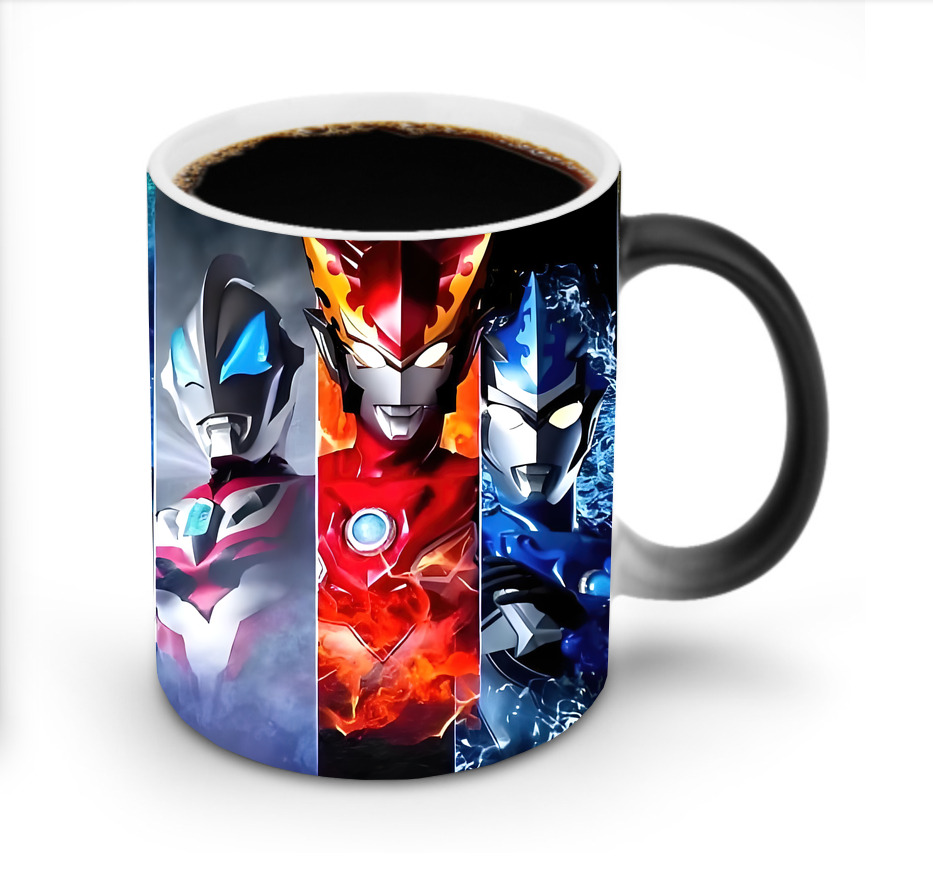 （画像用） ウルトラマン Ultraman 温度変色マグカップ
