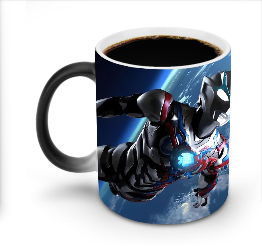 （画像用） ウルトラマン Ultraman 温度変色マグカップ