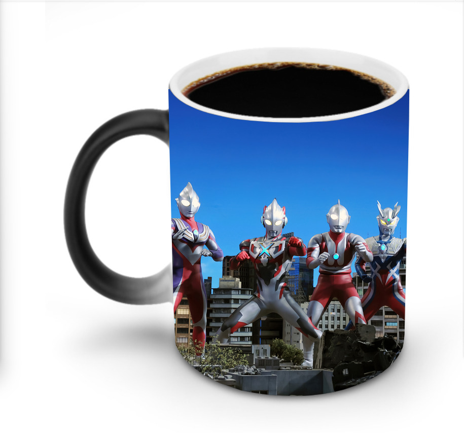 （画像用） ウルトラマン Ultraman 温度変色マグカップ