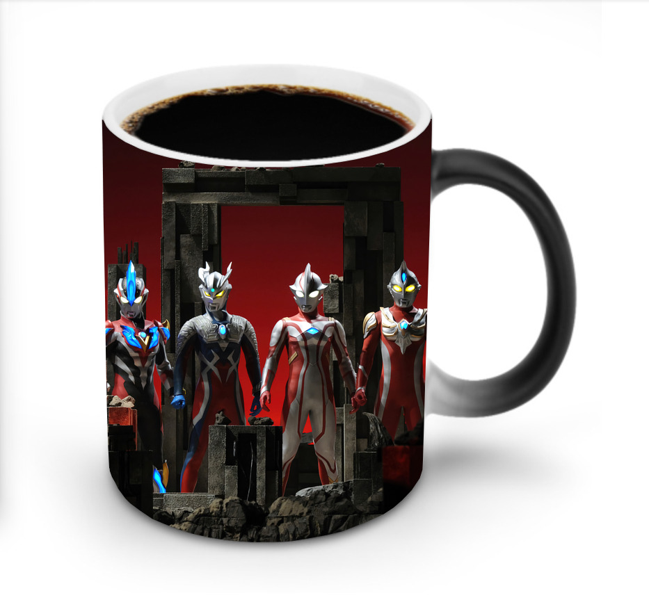 （画像用） ウルトラマン Ultraman 温度変色マグカップ