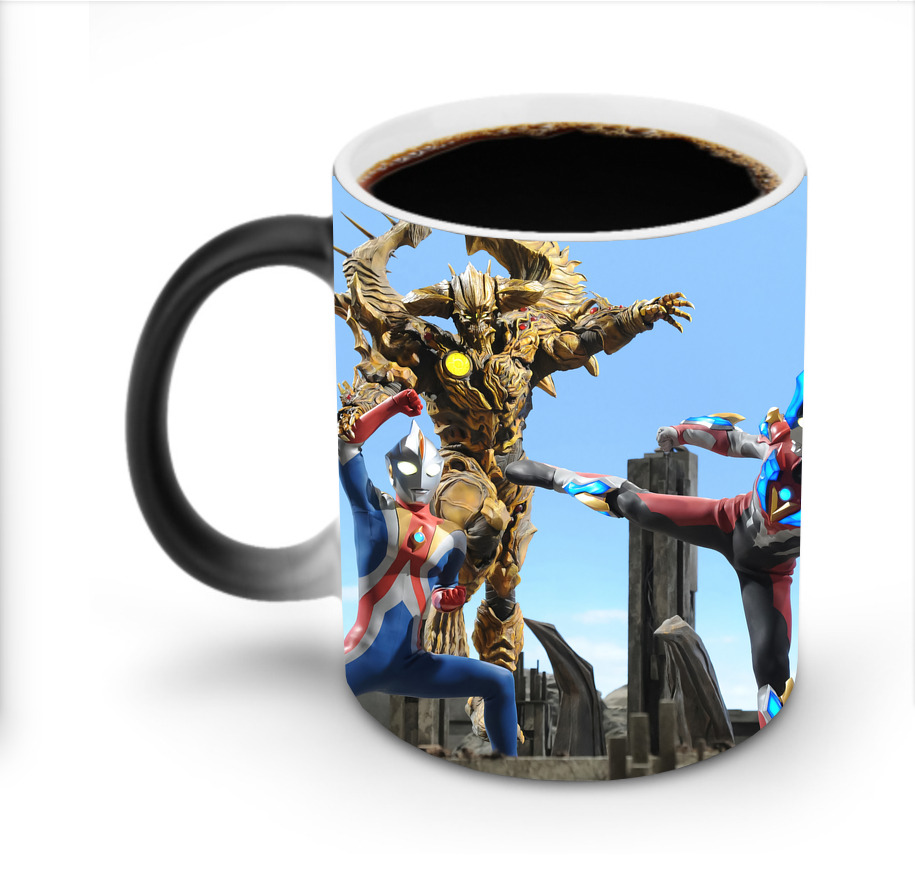 （画像用） ウルトラマン Ultraman 温度変色マグカップ