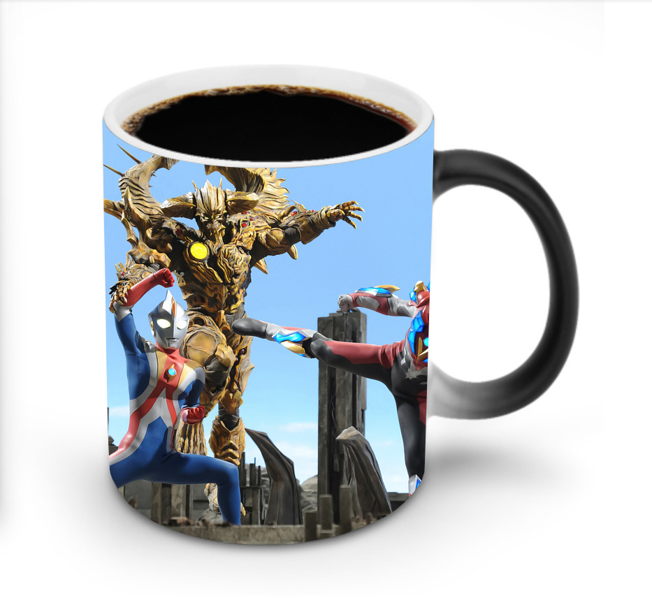 （画像用） ウルトラマン Ultraman 温度変色マグカップ