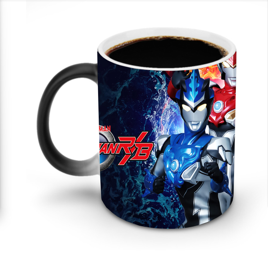 （画像用） ウルトラマン Ultraman 温度変色マグカップ