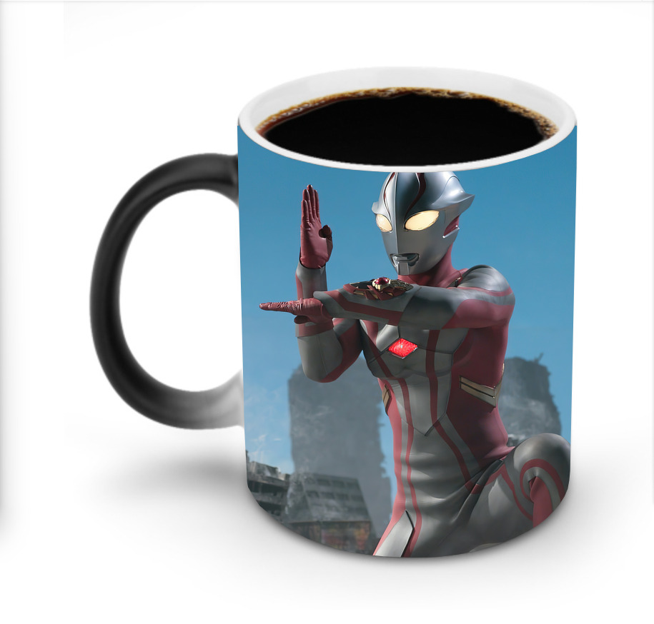 （画像用） ウルトラマン Ultraman 温度変色マグカップ