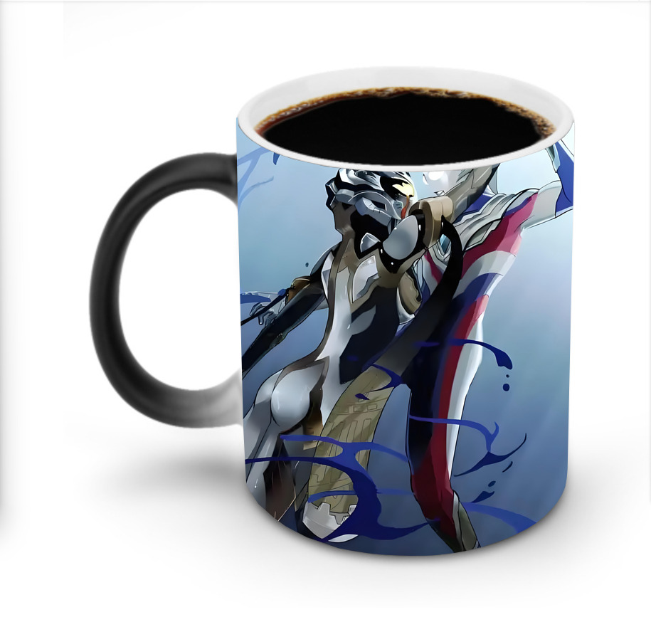 （画像用） ウルトラマン Ultraman 温度変色マグカップ