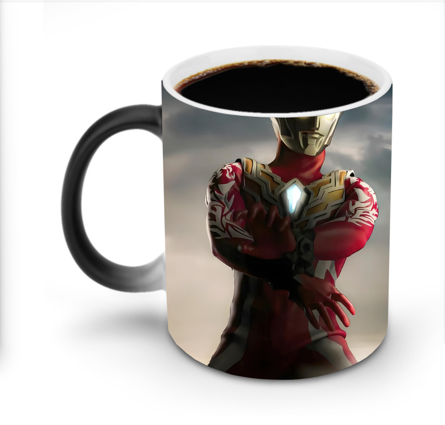 （画像用） ウルトラマン Ultraman 温度変色マグカップ