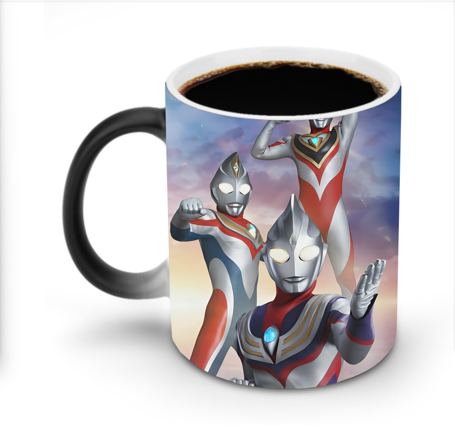 （画像用） ウルトラマン Ultraman 温度変色マグカップ