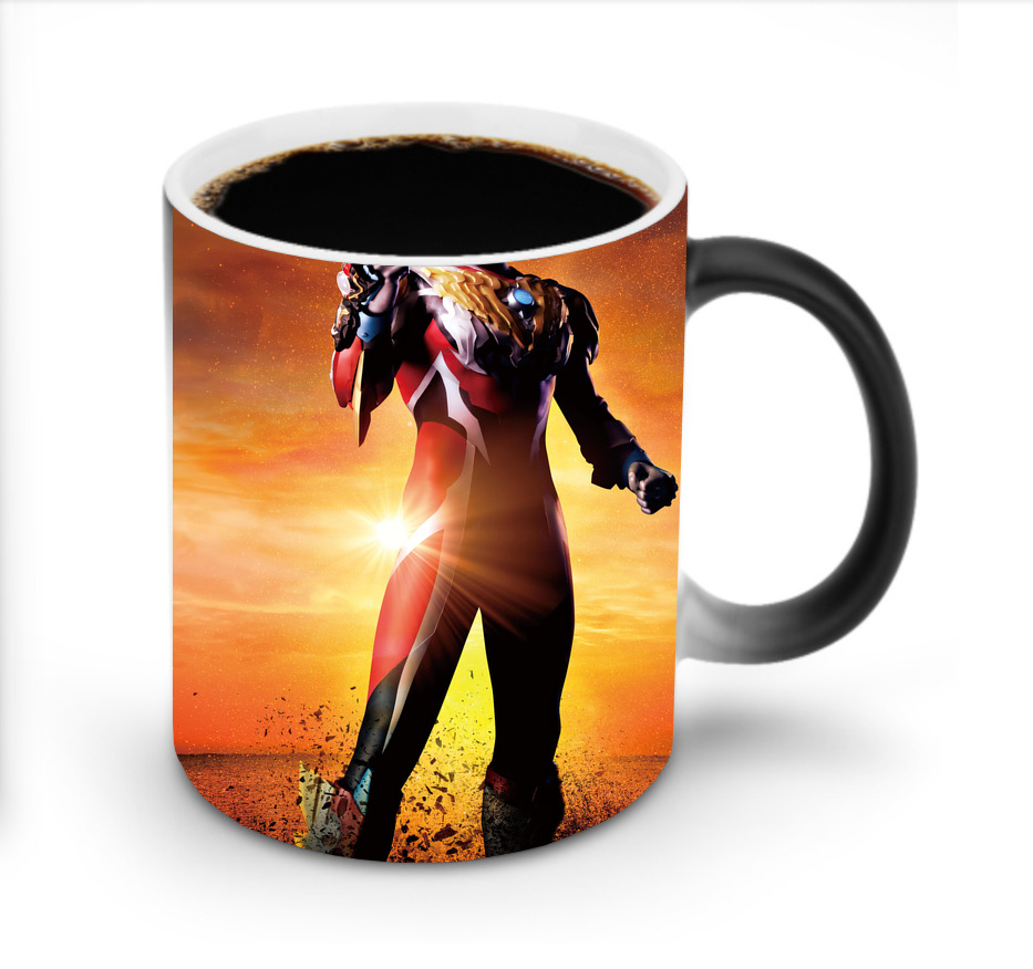 （画像用） ウルトラマン Ultraman 温度変色マグカップ