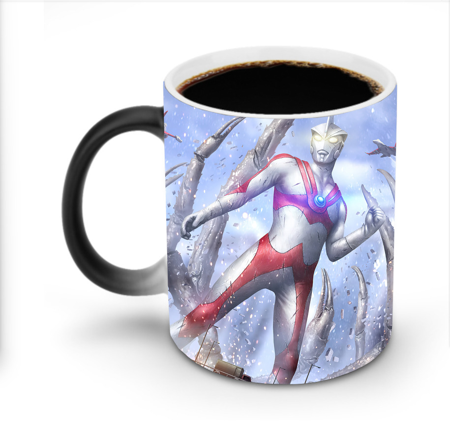 （画像用） ウルトラマン Ultraman 温度変色マグカップ