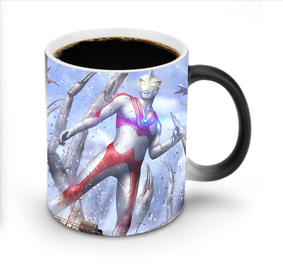 （画像用） ウルトラマン Ultraman 温度変色マグカップ