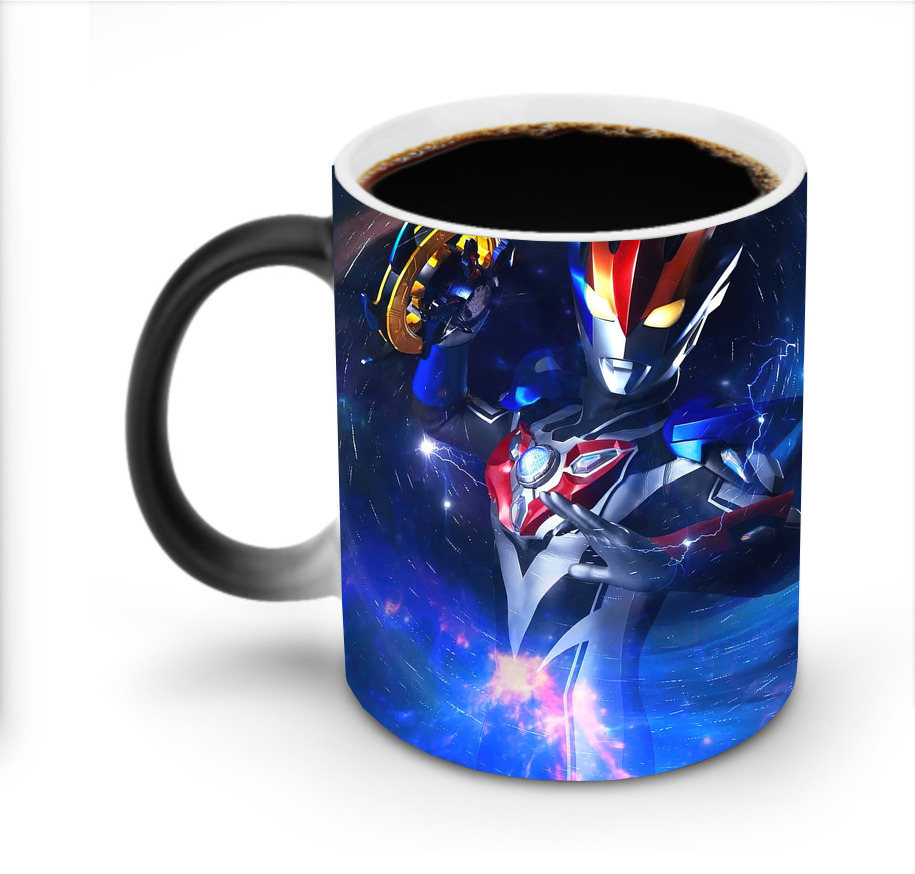 （画像用） ウルトラマン Ultraman 温度変色マグカップ