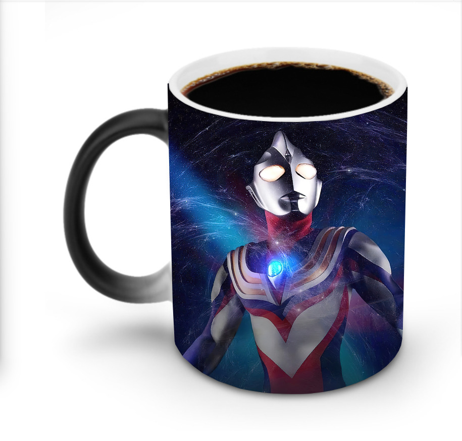 （画像用） ウルトラマン Ultraman 温度変色マグカップ