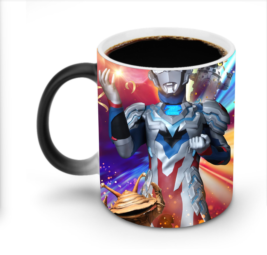 （画像用） ウルトラマン Ultraman 温度変色マグカップ