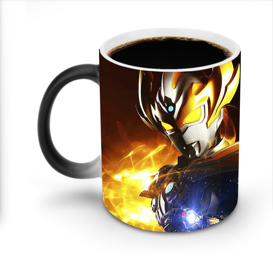 （画像用） ウルトラマン Ultraman 温度変色マグカップ