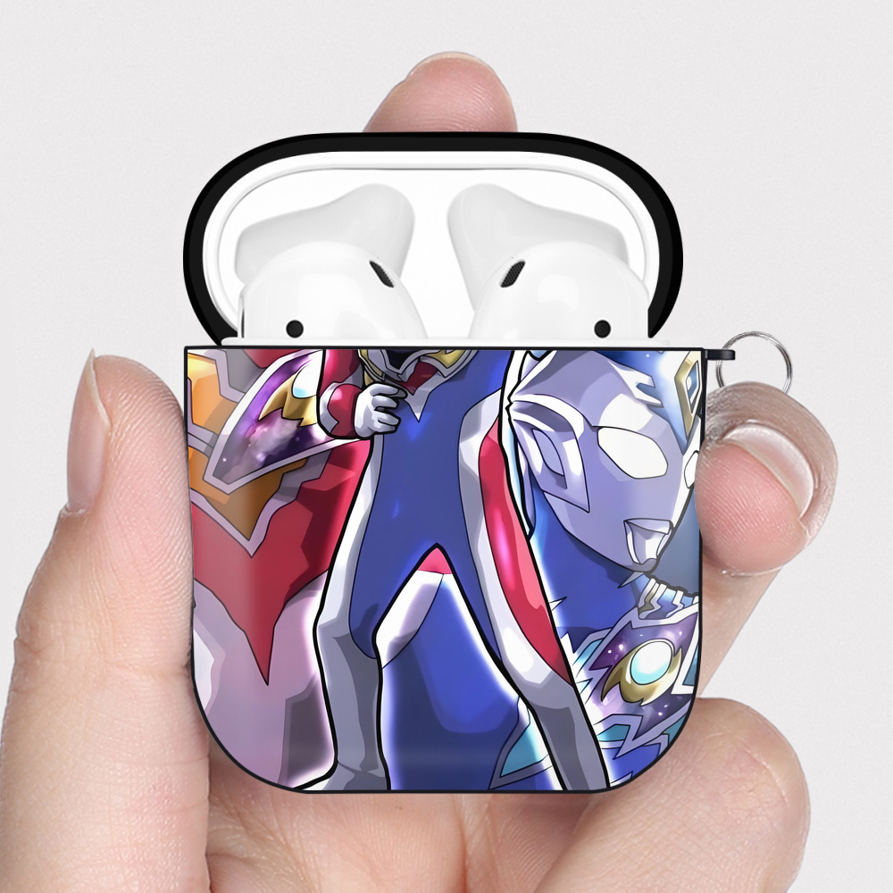 （画像用） ウルトラマン Ultraman AirPods 第2世代保護ケース ハードシェル ブラック 耐衝撃・防指紋・カラビナ付き