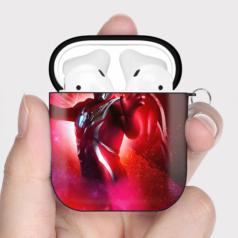 （画像用） ウルトラマン Ultraman AirPods 第2世代保護ケース ハードシェル ブラック 耐衝撃・防指紋・カラビナ付き