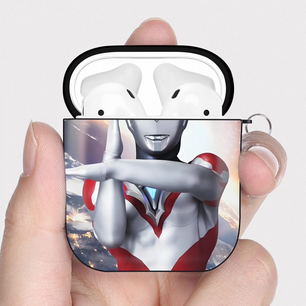（画像用） ウルトラマン Ultraman AirPods 第2世代保護ケース ハードシェル ブラック 耐衝撃・防指紋・カラビナ付き