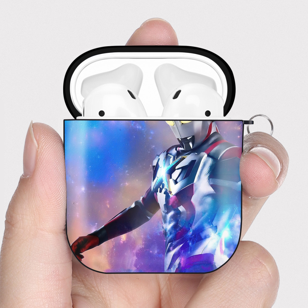 （画像用） ウルトラマン Ultraman AirPods 第2世代保護ケース ハードシェル ブラック 耐衝撃・防指紋・カラビナ付き