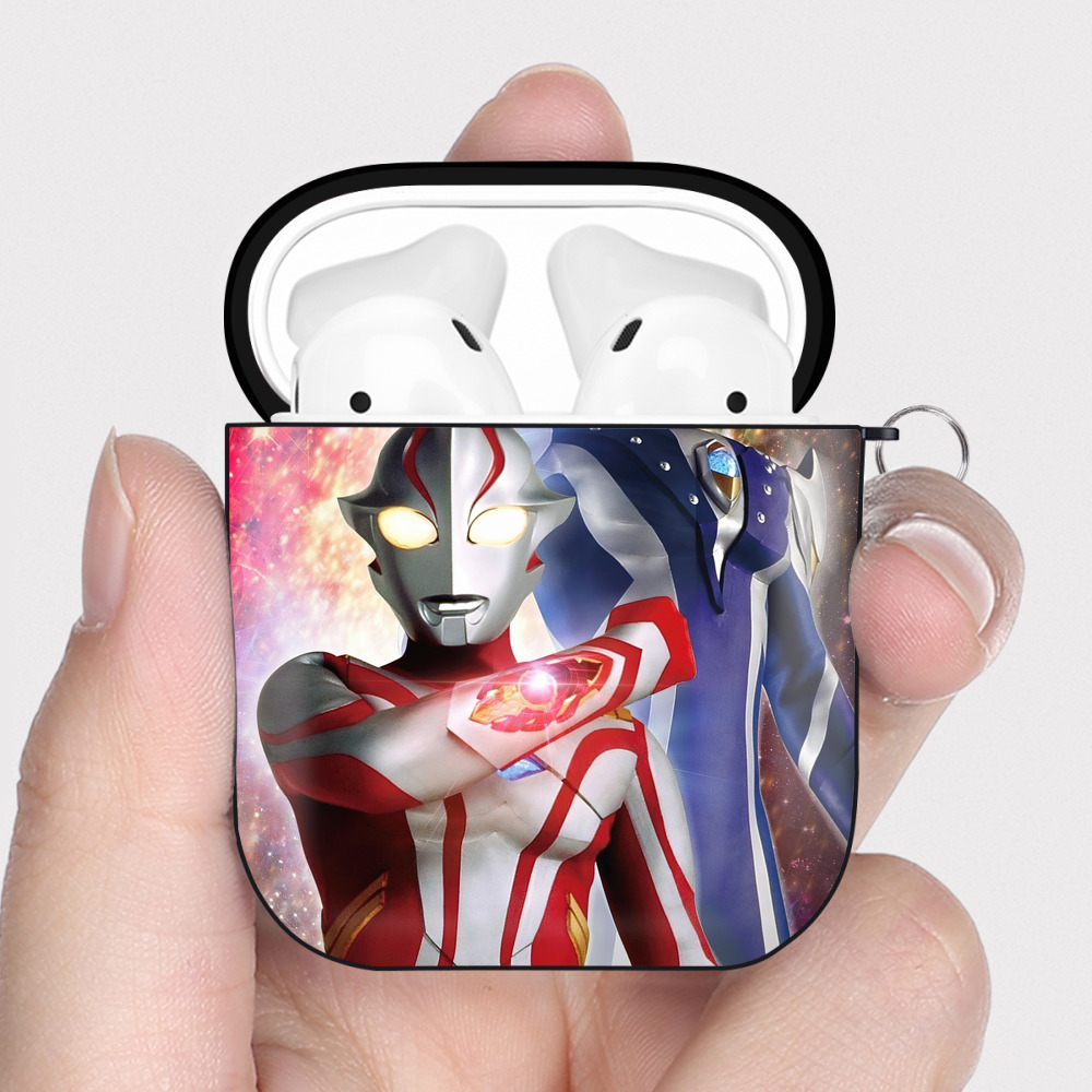 （画像用） ウルトラマン Ultraman AirPods 第2世代保護ケース ハードシェル ブラック 耐衝撃・防指紋・カラビナ付き
