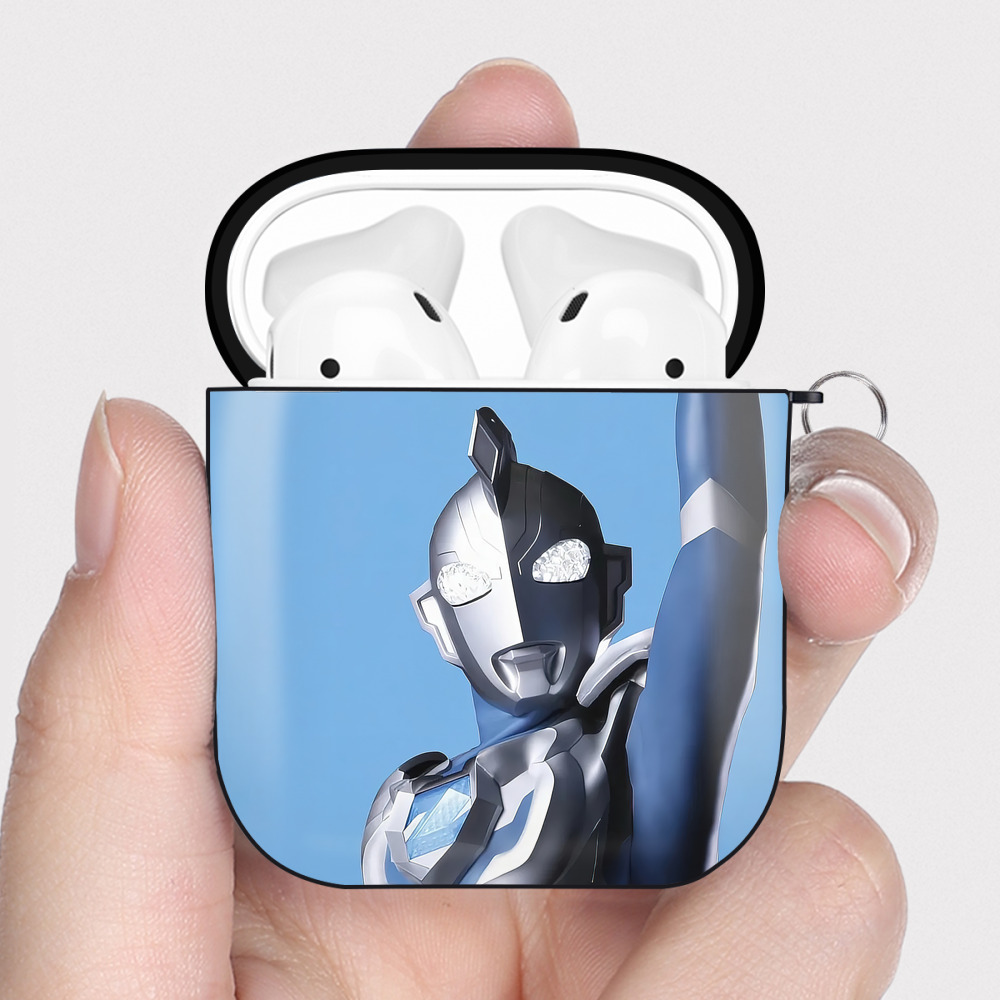 （画像用） ウルトラマン Ultraman AirPods 第2世代保護ケース ハードシェル ブラック 耐衝撃・防指紋・カラビナ付き