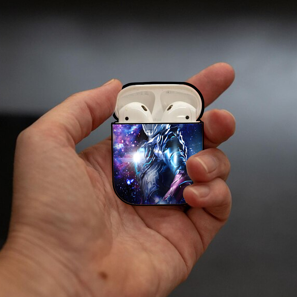 ウルトラマン Ultraman AirPods 第2世代保護ケース ハードシェル ブラック 耐衝撃・防指紋・カラビナ付き