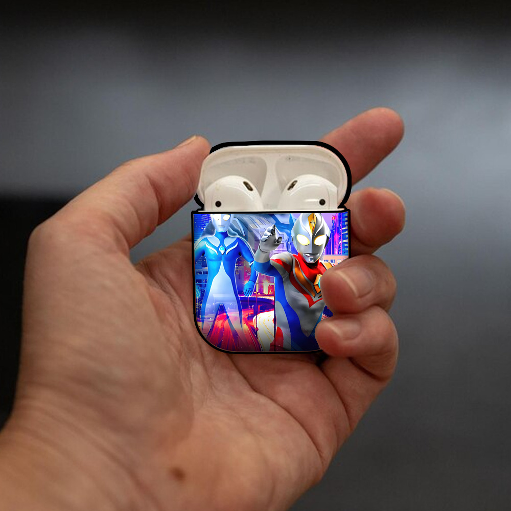 ウルトラマン Ultraman AirPods 第2世代保護ケース ハードシェル ブラック 耐衝撃・防指紋・カラビナ付き