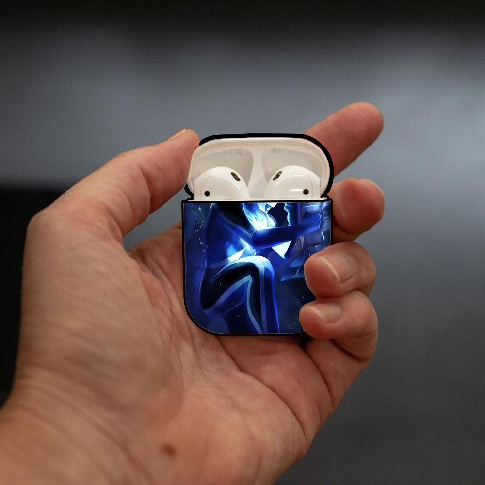 ウルトラマン Ultraman AirPods 第2世代保護ケース ハードシェル ブラック 耐衝撃・防指紋・カラビナ付き