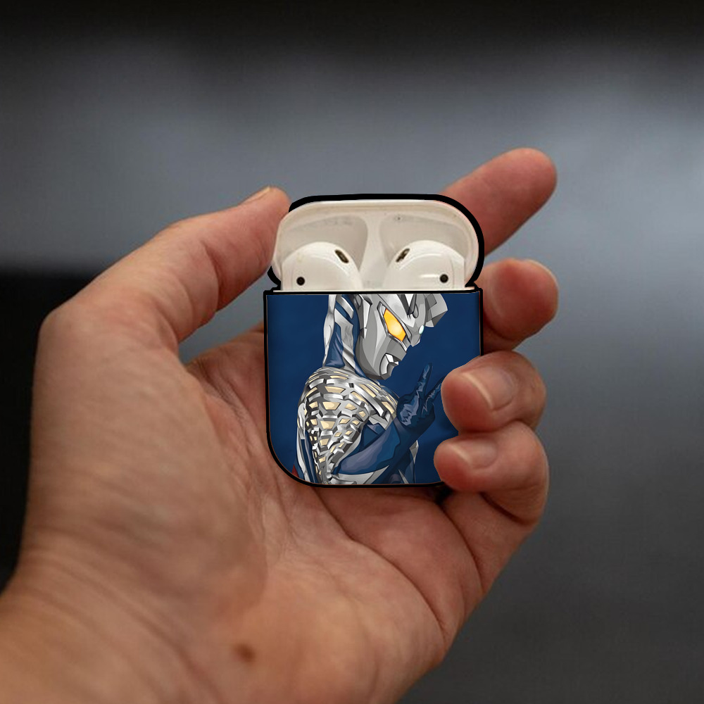 ウルトラマン Ultraman AirPods 第2世代保護ケース ハードシェル ブラック 耐衝撃・防指紋・カラビナ付き