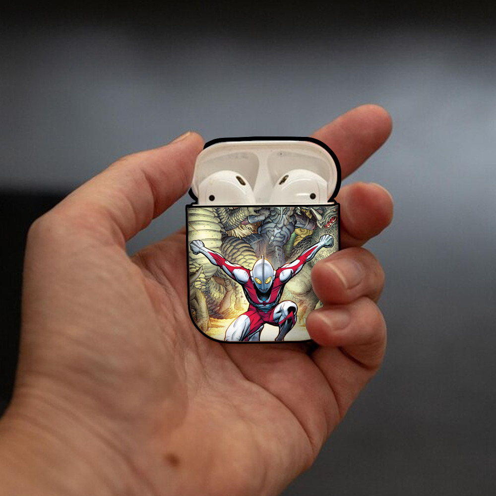 ウルトラマン Ultraman AirPods 第2世代保護ケース ハードシェル ブラック 耐衝撃・防指紋・カラビナ付き