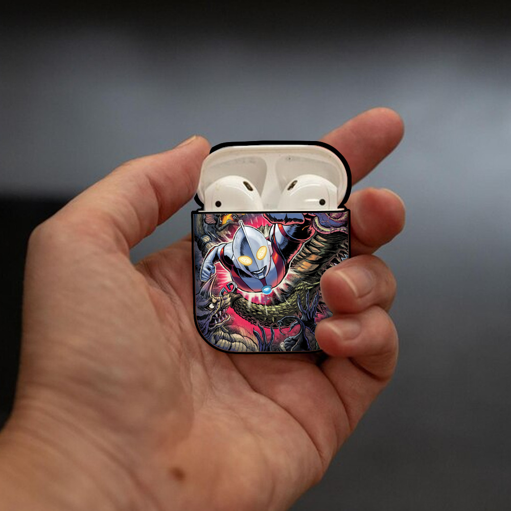 ウルトラマン Ultraman AirPods 第2世代保護ケース ハードシェル ブラック 耐衝撃・防指紋・カラビナ付き
