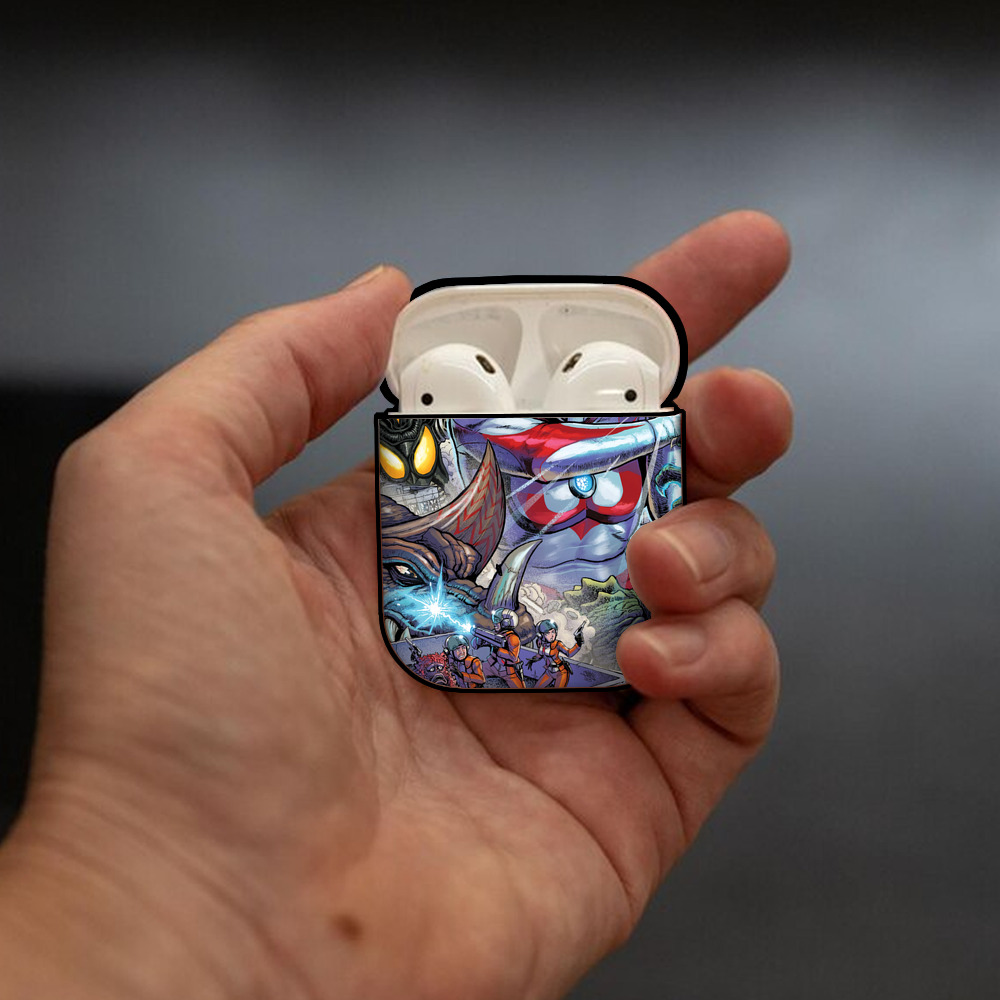 ウルトラマン Ultraman AirPods 第2世代保護ケース ハードシェル ブラック 耐衝撃・防指紋・カラビナ付き