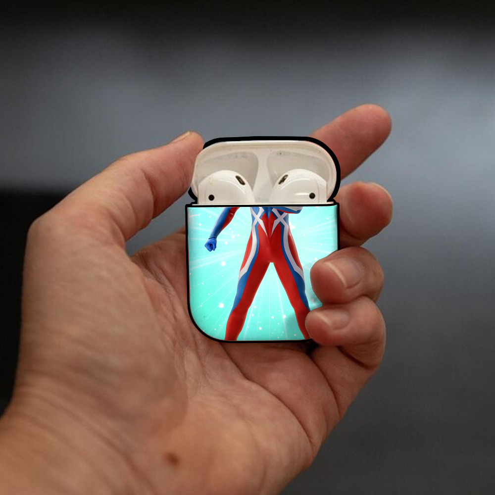 ウルトラマン Ultraman AirPods 第2世代保護ケース ハードシェル ブラック 耐衝撃・防指紋・カラビナ付き
