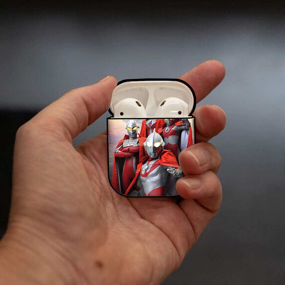 ウルトラマン Ultraman AirPods 第2世代保護ケース ハードシェル ブラック 耐衝撃・防指紋・カラビナ付き