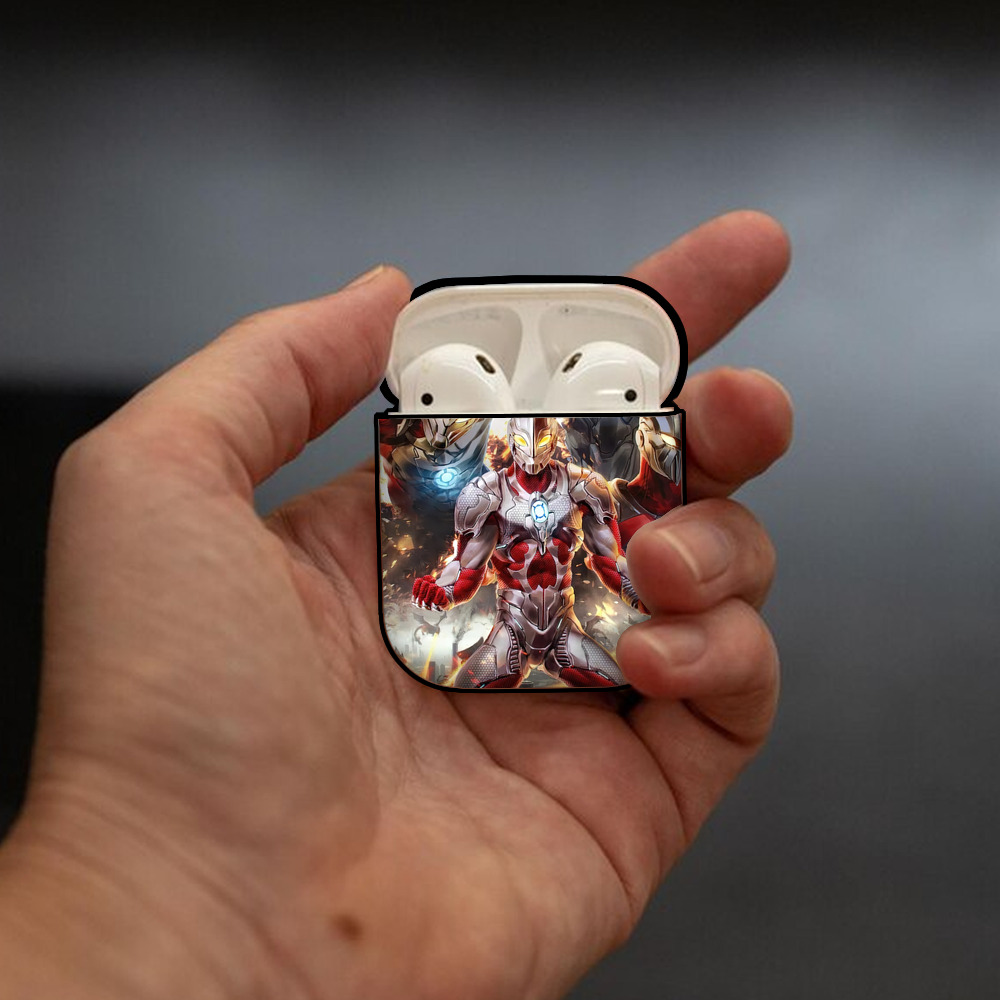 ウルトラマン Ultraman AirPods 第2世代保護ケース ハードシェル ブラック 耐衝撃・防指紋・カラビナ付き