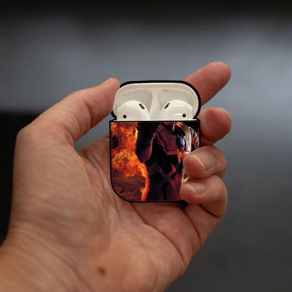 ウルトラマン Ultraman AirPods 第2世代保護ケース ハードシェル ブラック 耐衝撃・防指紋・カラビナ付き