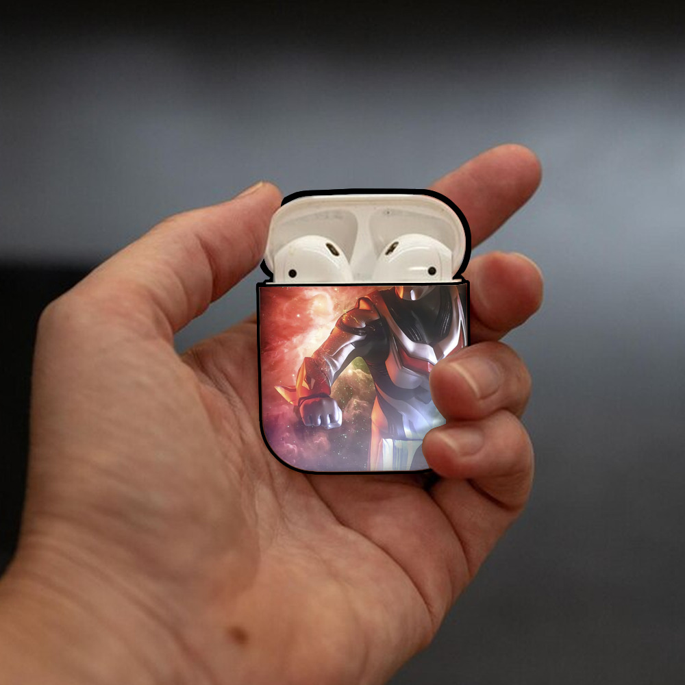 ウルトラマン Ultraman AirPods 第2世代保護ケース ハードシェル ブラック 耐衝撃・防指紋・カラビナ付き